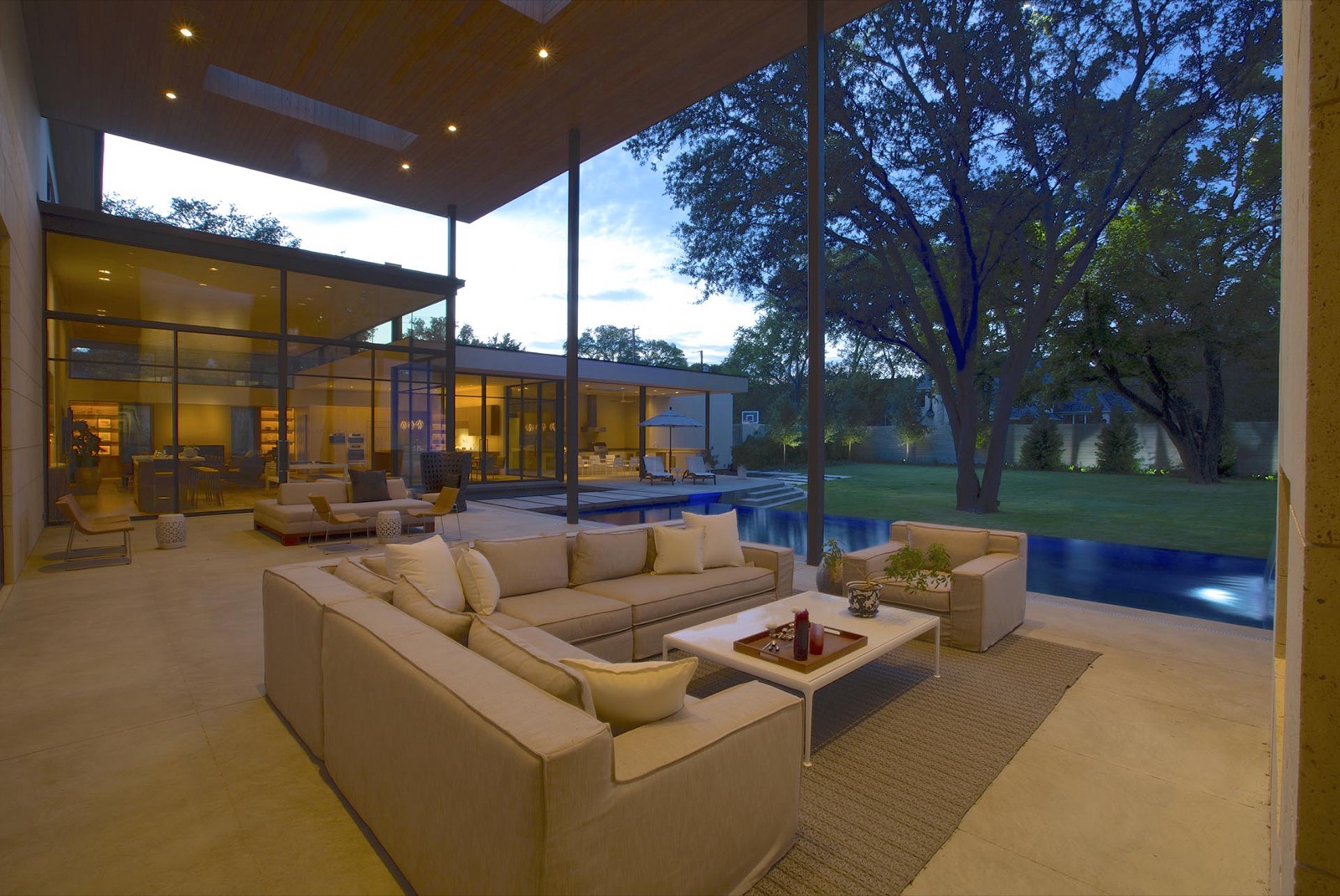 Contemporary Estate landscape view 4 - residential landscape design in Dallas TX