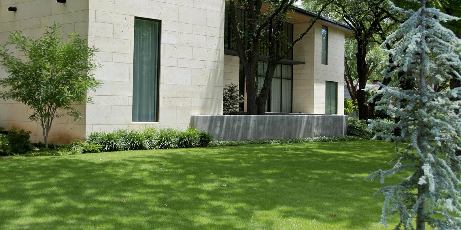 Contemporary Estate landscape view 5 - residential landscape design in Dallas TX