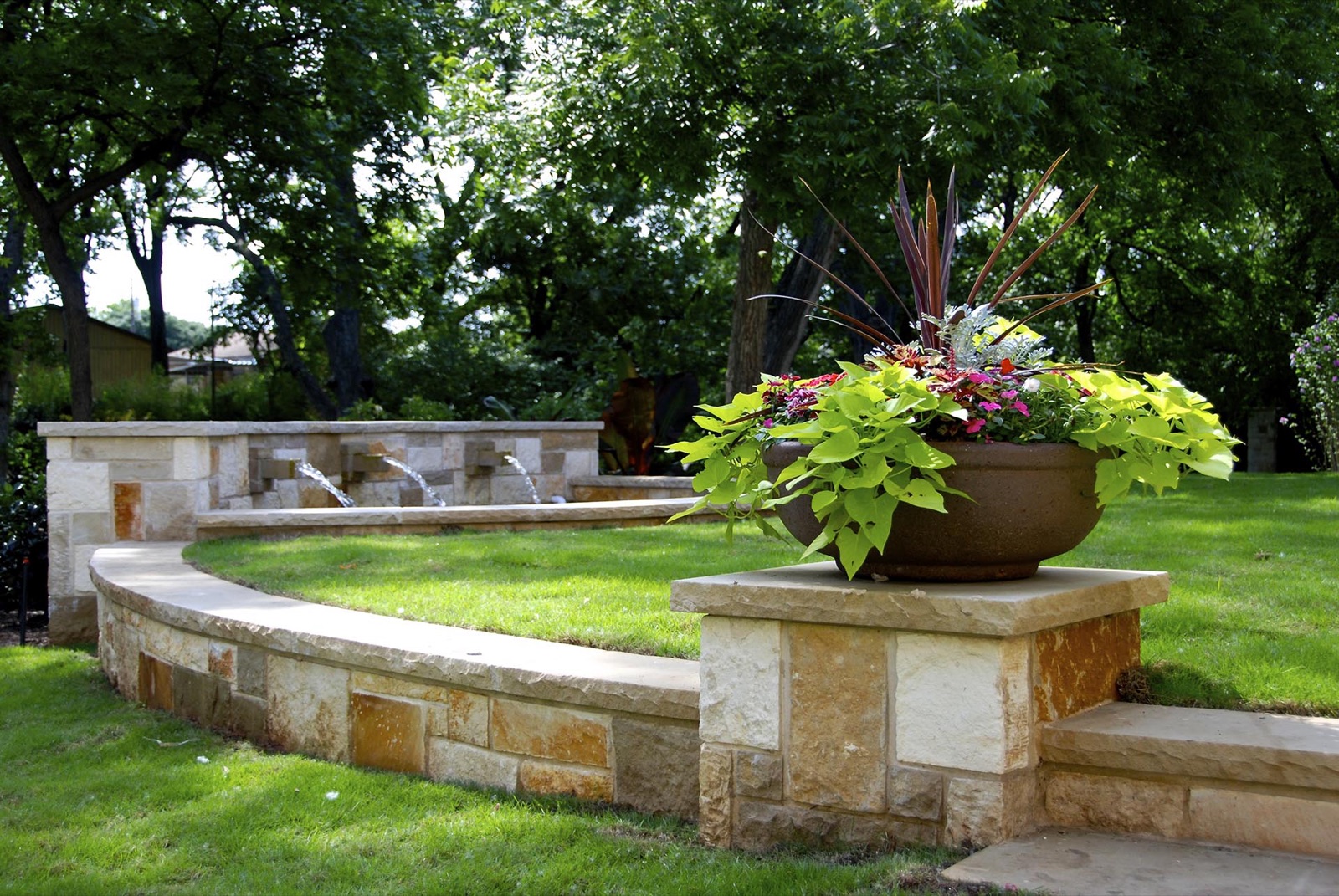 Southern Leisure Estate estate design detail - transitional modern Southern landscape design by Original Landscape Concepts in Dallas