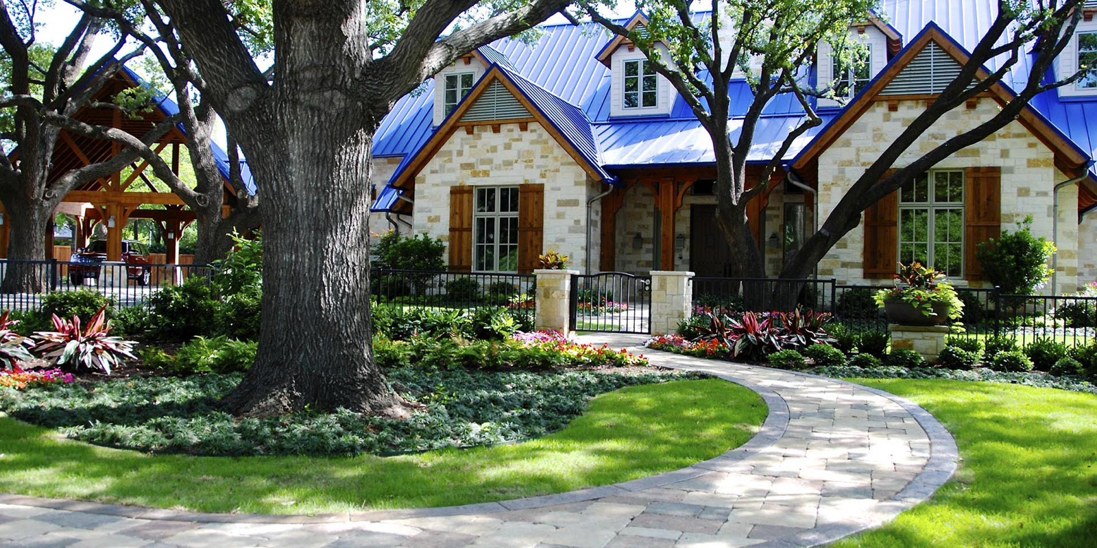 Southern Leisure Estate landscape view 5 - residential landscape design in Dallas TX