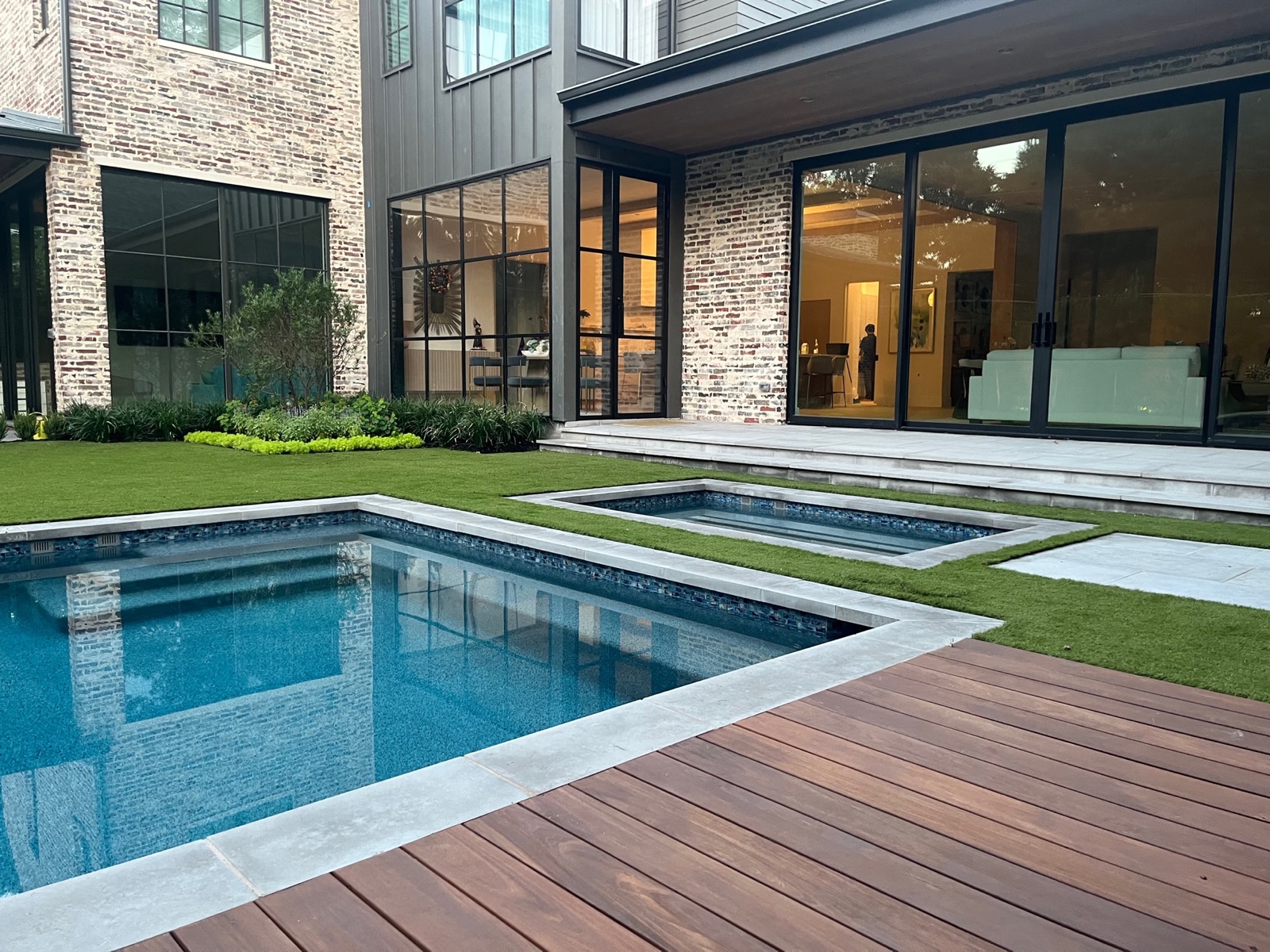 Transitional Modern Home estate landscape view 8 - residential landscape design in Dallas TX