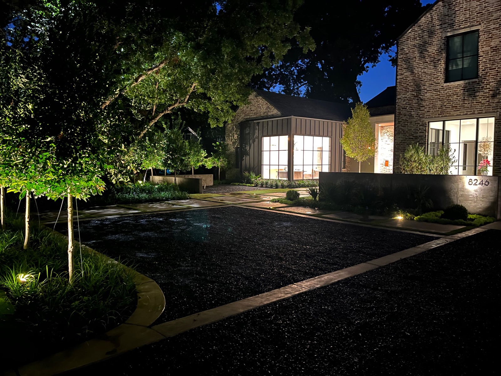 Transitional Modern Home pool detail - modern traditional landscape design by Original Landscape Concepts in Lakewood, Dallas